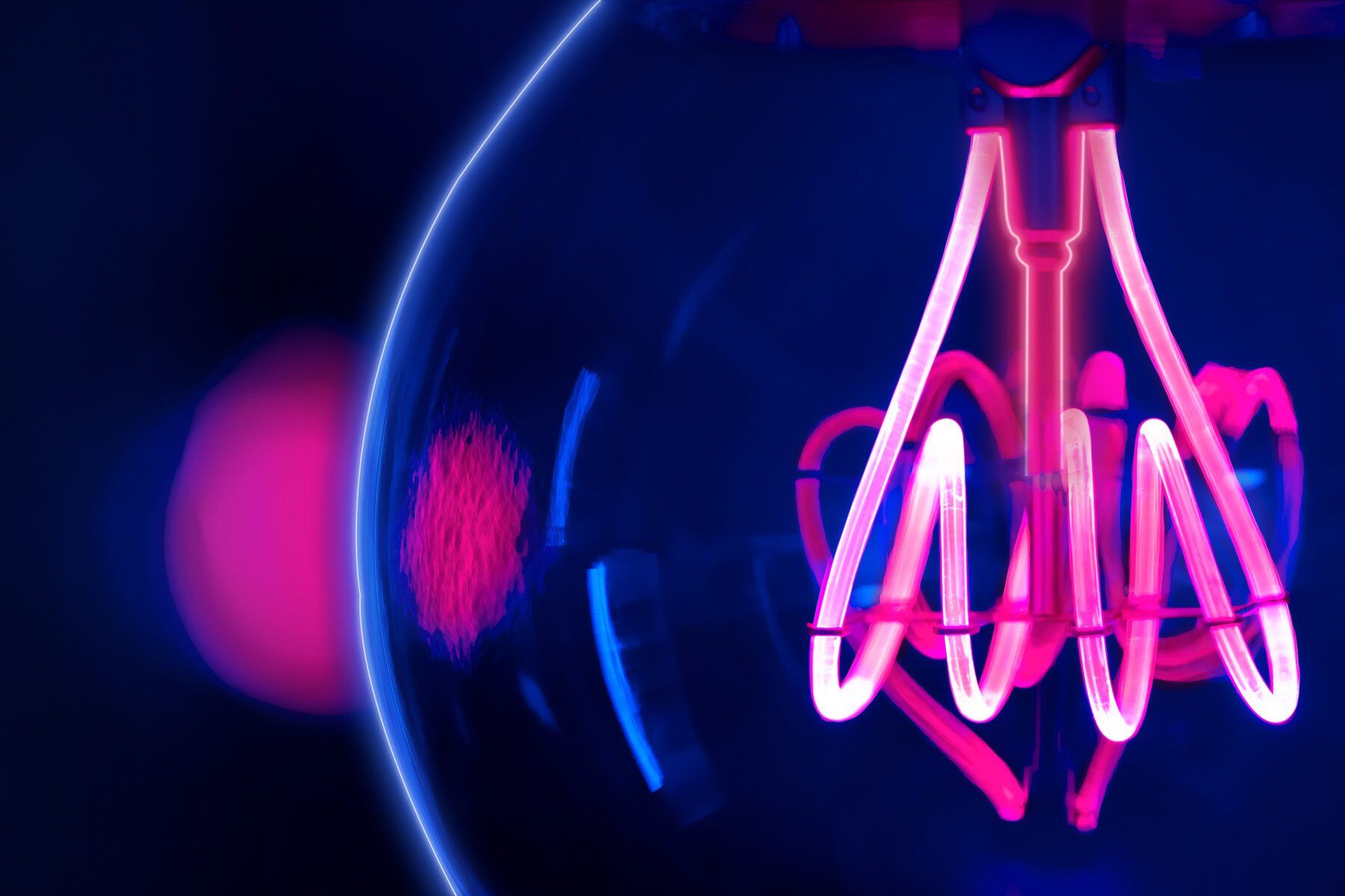 www.thirdera.comhubfsneon light bulb 2022-05-2
