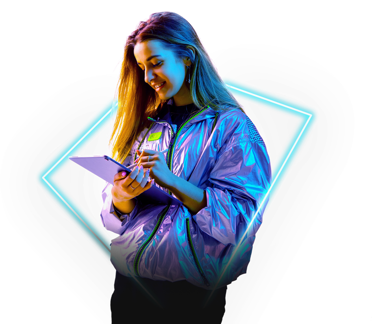 Woman-Tablet